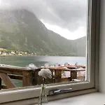 Northern Light Hotell/camp Steinfjord Hotell